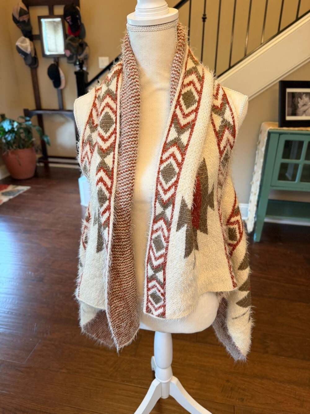R Aztec Tribal Knit Vest Jacket - Super Soft